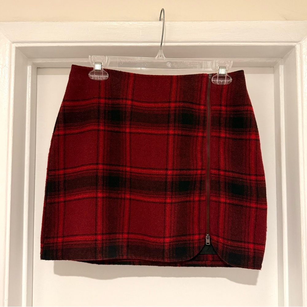 Hollister Holiday Plaid Zip Up Mini Skirt - Wool Blend - Size 5 - Burgundy